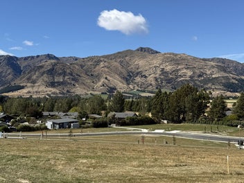 Image 1 of 7
