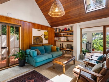Iconic Athfield for Lovers of Style