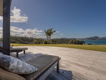 Privacy, Panorama, Possibility