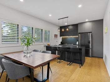 Fernwood Place - Now Priced to Sell!