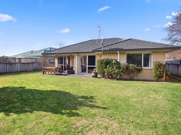 Image 1 of 20