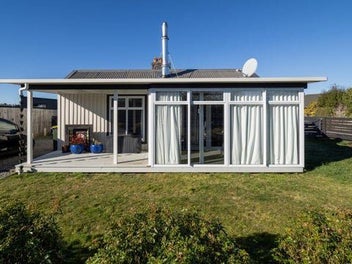 Historic Charm, Stunning Mt Hutt Views