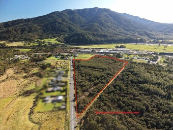 Elevated Vacant Land Block