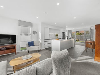 Sophisticated Living - Better than the average!