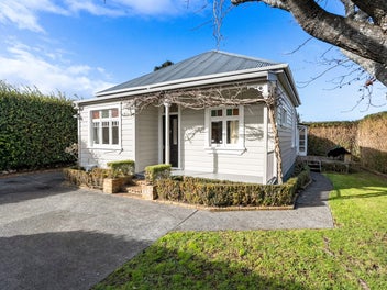 A Villa Worth Acting On