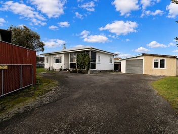 First Home Buyers - 2 bedrooms & lots of...