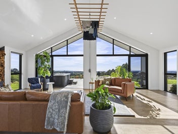 Perfect Position, Productive Land, Panoramic Views