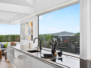 Sun drenched luxury living with spectacular views
