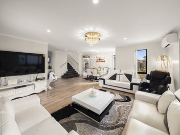 PRICED TO SELL - C U @ THE OPENS !!