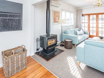 Move-in ready modern home