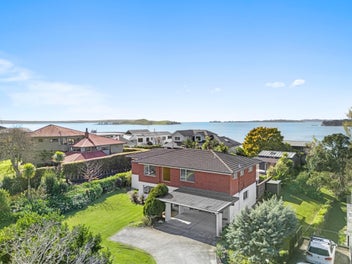 Family Home with Opportunity & Scale