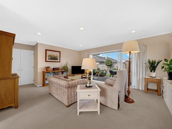 Family Living with Bonus Hobby Room