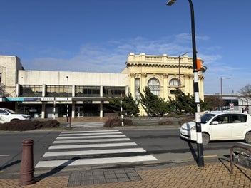 Image 1 of 31