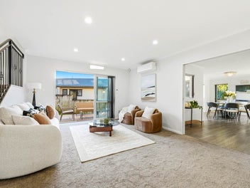 Spacious Family Living in Heart of Bucklands Beach