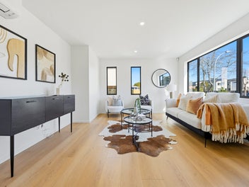 Luxury Freehold Standalone Living|Master Build