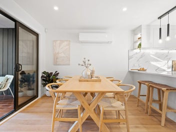 HIGH-SPEC. LOW-MAINTENANCE. FREEHOLD.