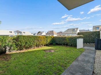 Stylish 3 Bed Home in Gated Community