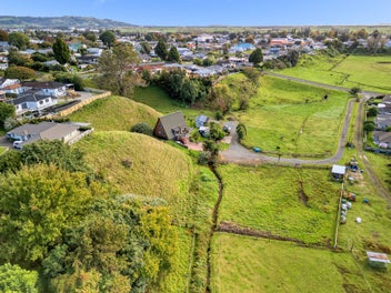 Exceptional Landholding with Scope to Develop