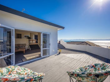 Space, Views, and Family Living in Marybank