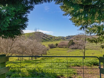 Lifestyle with Rural Vista