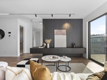 Brand New & Sophisticated Family Living