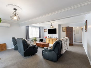 Beautifully renovated home with a stunning garden