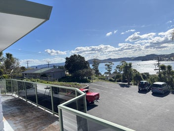 Image 1 of 20