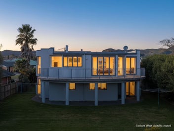Executive Home! Stunning Views!