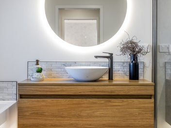 Spacious New Home With 2 Toilets