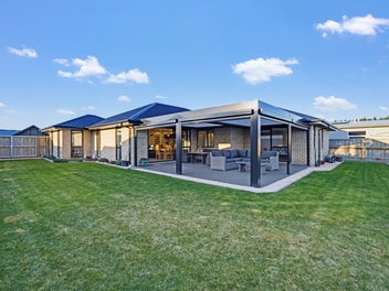 Large Indoor-Outdoor Living with Family Appeal