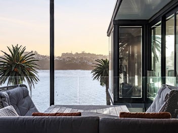 The Bay View House - By Robin O'Donnell