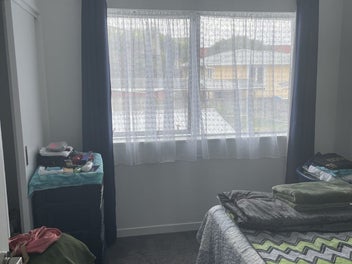 Stylish & Convenient 2 + Study Bedroom Home