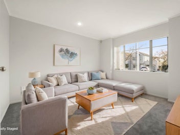 Freshly Updated, Low-Maintenance & Vacant