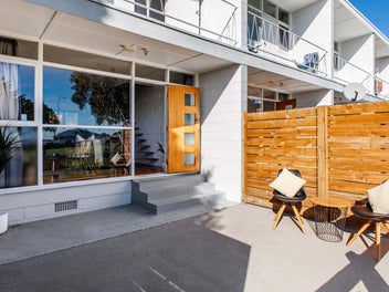 Affordable Riverview Living; Priced to Sell