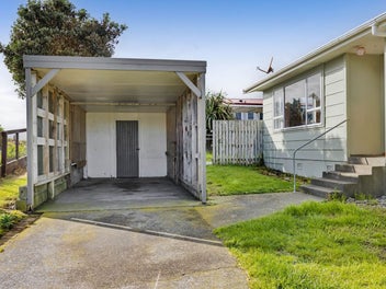 3 Bedroom home on the edge of town