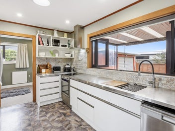 UNDER OFFER