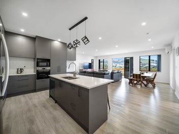 MOTIVATED VENDORS – THIS HOME MUST GO!