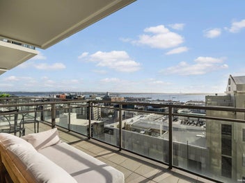 The Ultimate City Lifestyle with Parking