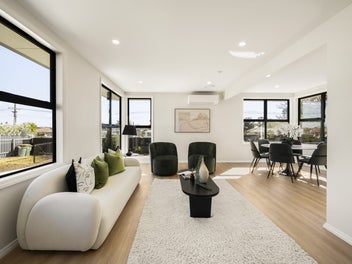5-STAR FAMILY LIVING IN OTARA