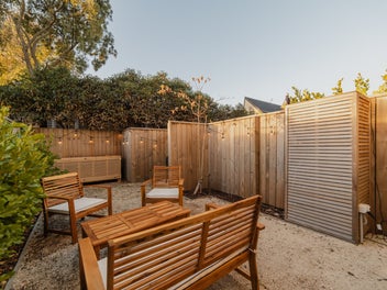 Freehold, Furnished & EV ready Near Hagley Park.