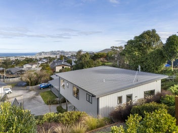 Modern Waverley Living - Sun, Space & Views