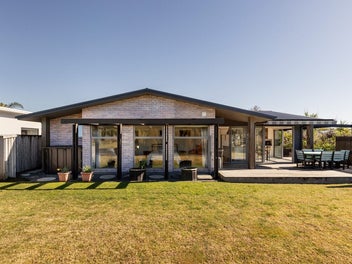 Luxury Lakeside Living at Its Finest