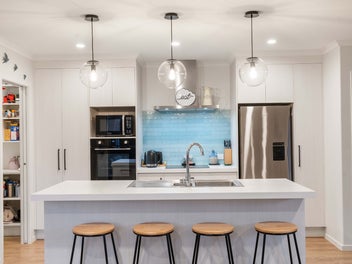 Modern. Sunny. Ready to Go – Vendors Relocating!