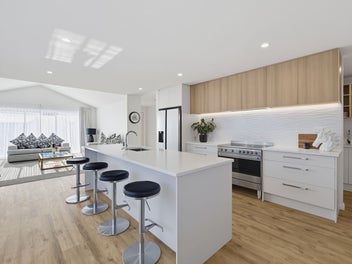 Sunlit SPACIOUS Comfort For Modern Family Life