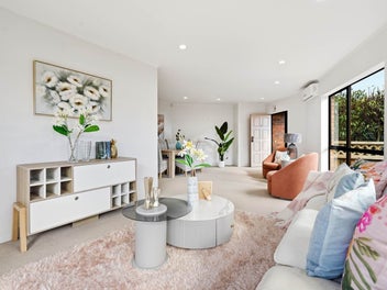 Easy-Care Living in a Prime Location