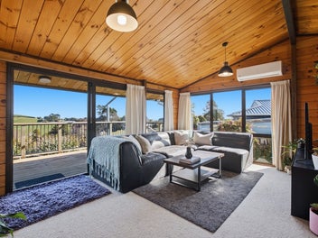 Four bedrooms! Two bathrooms - VIEWS!