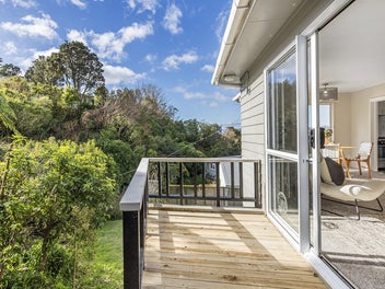 SUN, PRIVACY & VERSATILITY IN KARORI