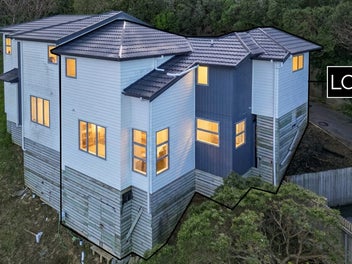 Fabulous Views - Freehold Title