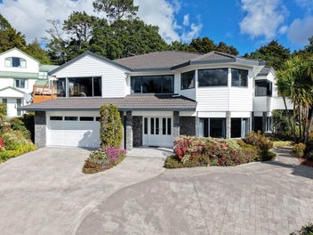 Family Living Meets Top School Convenience