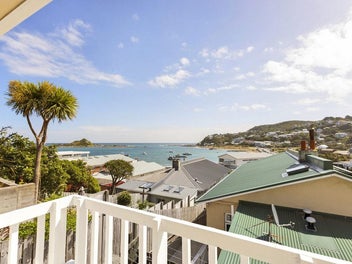 Entry-Level Buying, Front Row Views